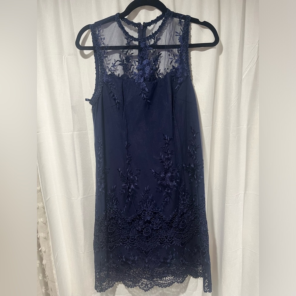 Nanette Navy Lace Dress - Size Medium - Excellent condition